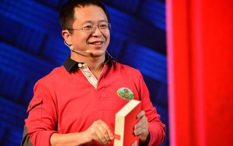 旭旭宝宝：最近有一个颁奖典礼一线主播全都会去但没有五五开