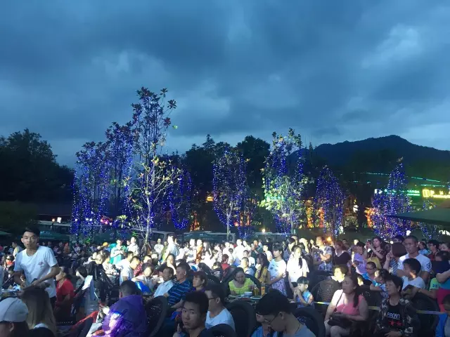 成都向西2小时！美食节+夜间动物园川西这个地方搞事啦！