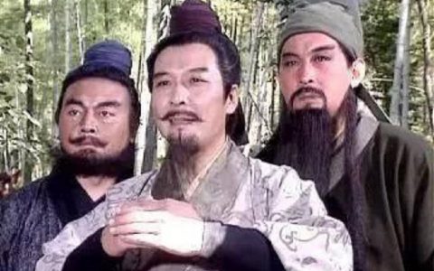 刘关张桃园三结义竟然出一个帝王一个圣人最惨莫过于张飞