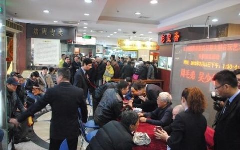 民间收藏：路边摊上的古玩文物95%是赝品高仿