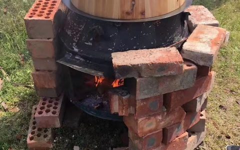 她分享 金牛山庄春季烧烤·野火饭进行中~赶快约起来！