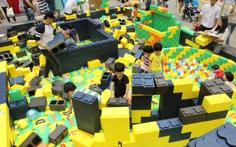 如何选择一个合格的淘气堡厂家