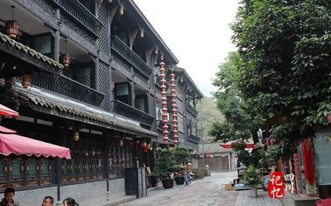 成都文殊坊：“非遗主题街”创新传承模式